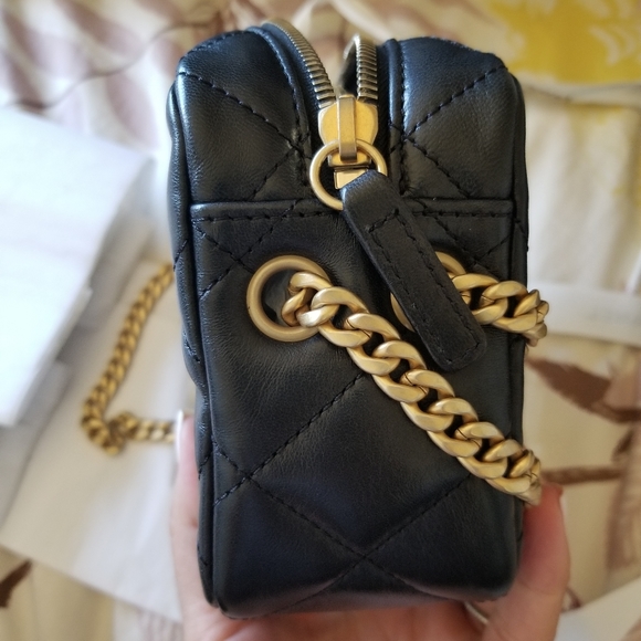 CHANEL 22K Lambskin Camera Case NWT - Picture 8 of 16